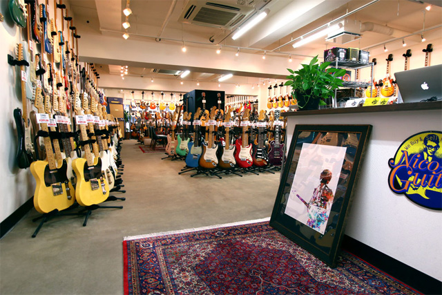 nico-nico guitars shop interior photo