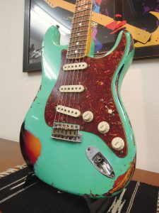 Fender16BoundNeck3