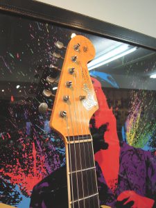 Fender16BoundNeck4