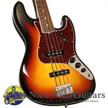 Fender USA 2022 American Vintage II 1966 Jazz Bass (3-color Sunburst)