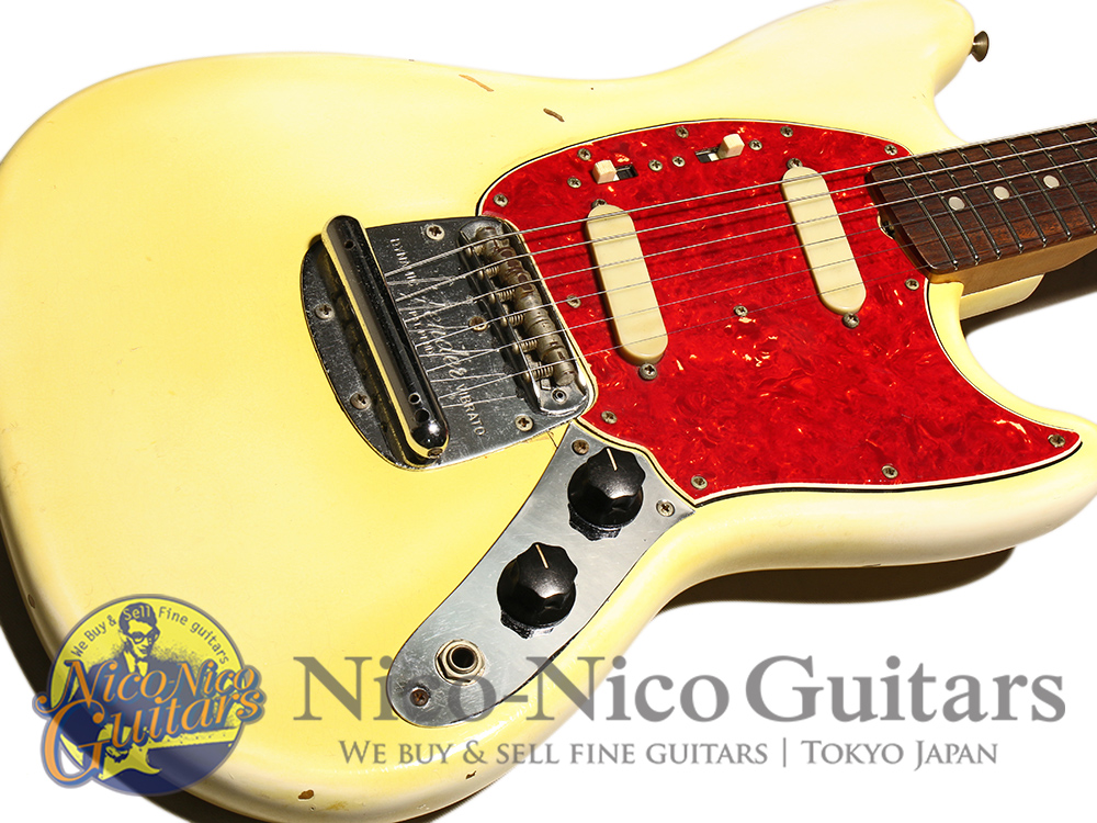 Fender 1966 Mustang (White)