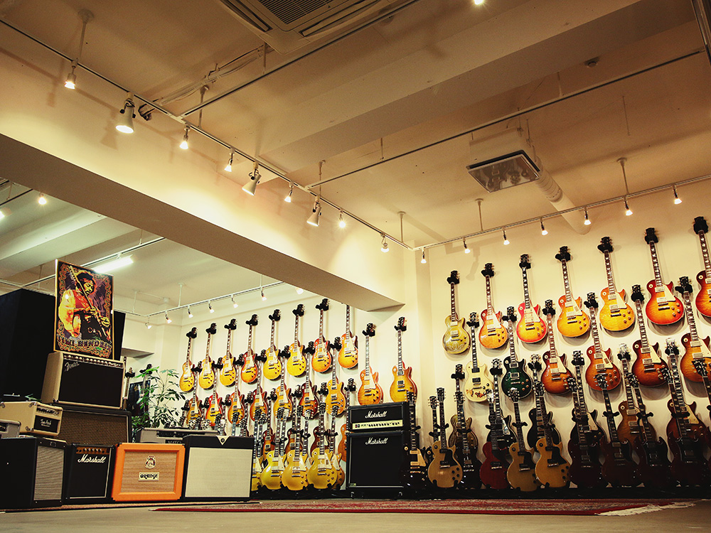 ニコニコギターズ店内写真